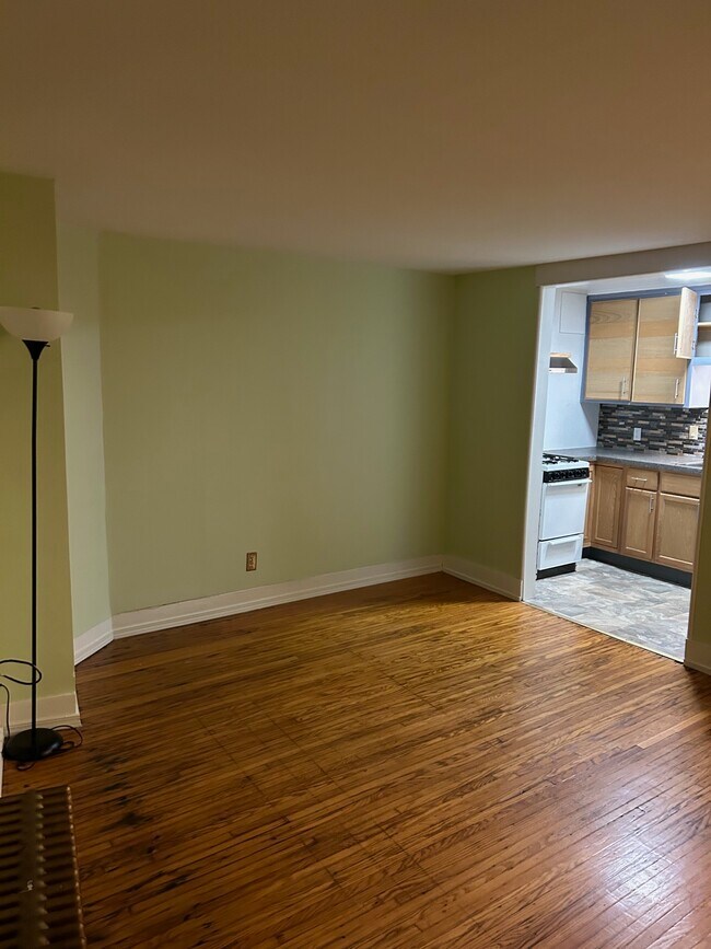 Foto del edificio - 226 Linwood Ave
