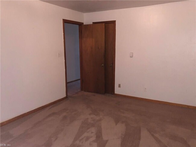Foto del edificio - 2711 Leo St