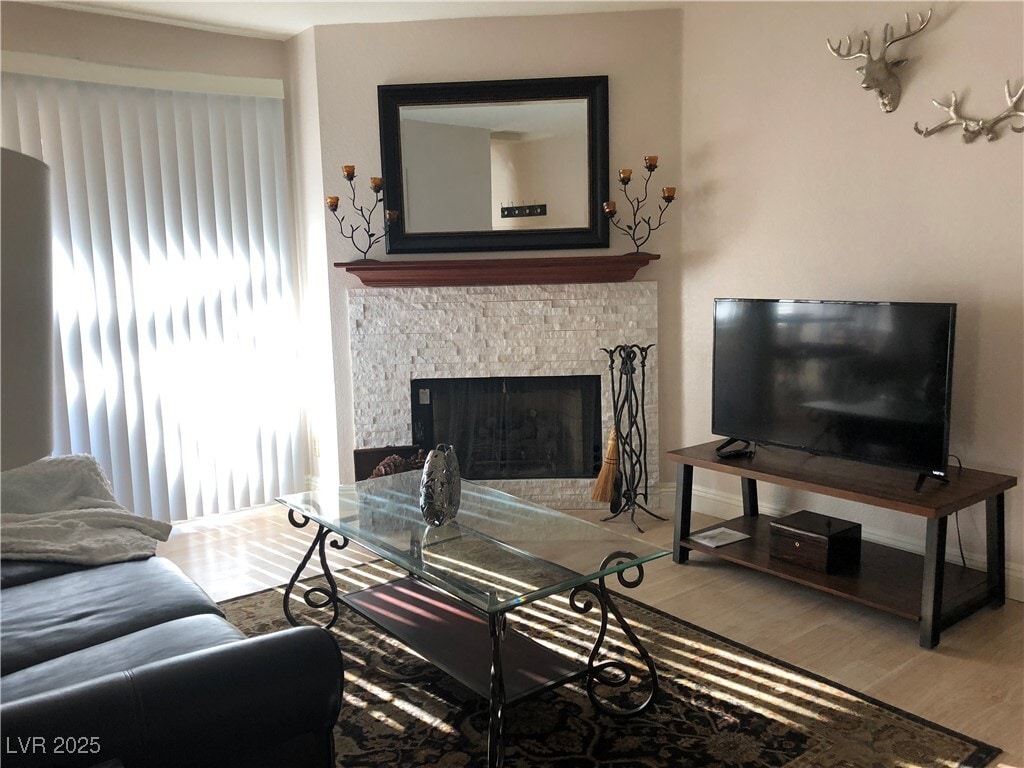 Foto principal - 2200 S Fort Apache Rd