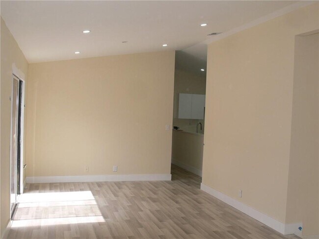 Foto del edificio - 7191 SW 14th St