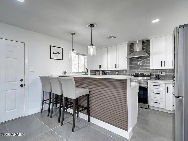 Foto del edificio - 8240 E Monterosa St