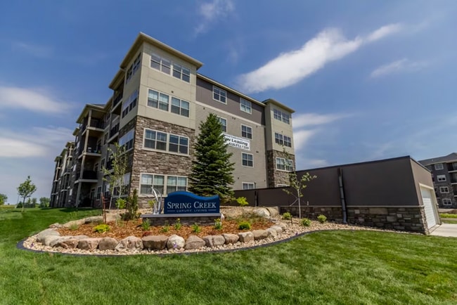 Building Photo - Spring Creek Luxury Living