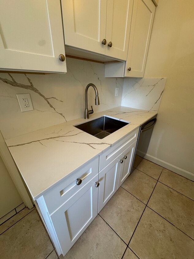 Foto principal - 2585 NE 11th Ct