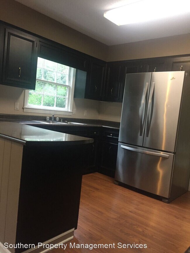 Foto del edificio - 4 br, 2.5 bath House - 214 Oak Leaf Dr