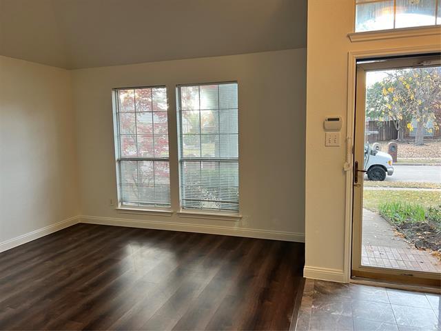 Foto del edificio - 4816 Baton Rouge Blvd