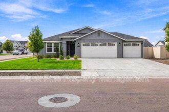 Building Photo - 7631 E Merganser Dr
