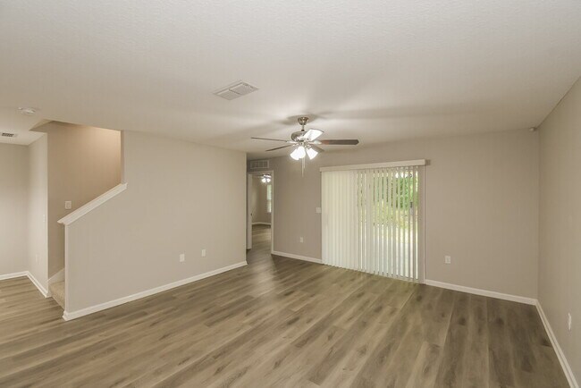 Foto del edificio - 3059 Firethorn Ave