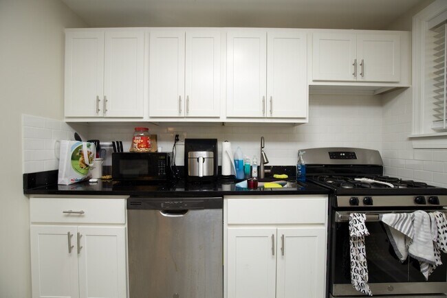 Foto del edificio - 732 W Roscoe St