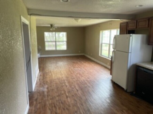 Foto del edificio - 2903 N U.S. Hwy 281