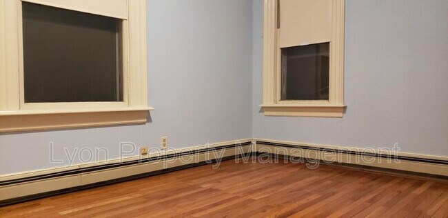 Foto del edificio - 22 Warren Ave