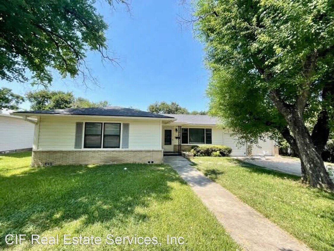 Primary Photo - 3 br, 2 bath House - 1325 Sunset St