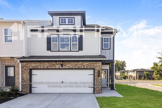 Building Photo - 2527 Meyer Ct