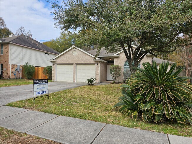 Building Photo - 27182 Kings Manor Dr S