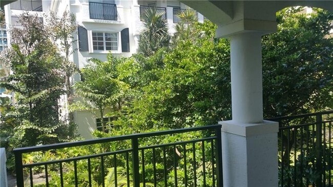 Foto del edificio - 3255 NE 184th St