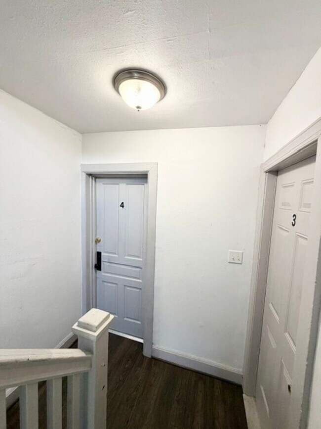 Foto del edificio - 1 Bedroom, Coin Laundry, Parking-York City SD