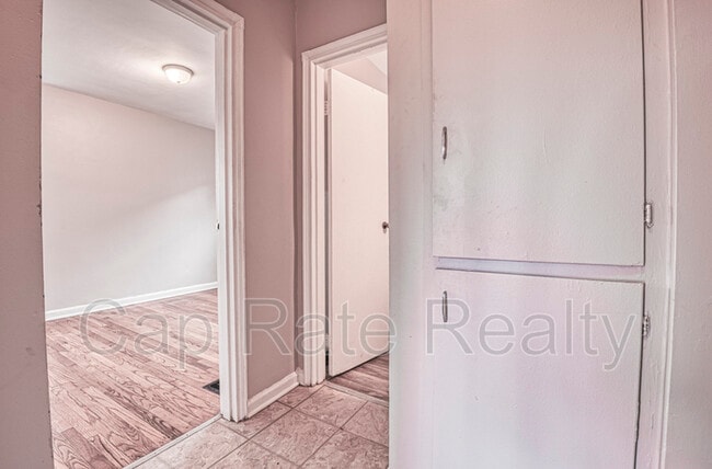 Foto del edificio - 81 N Hampton Rd