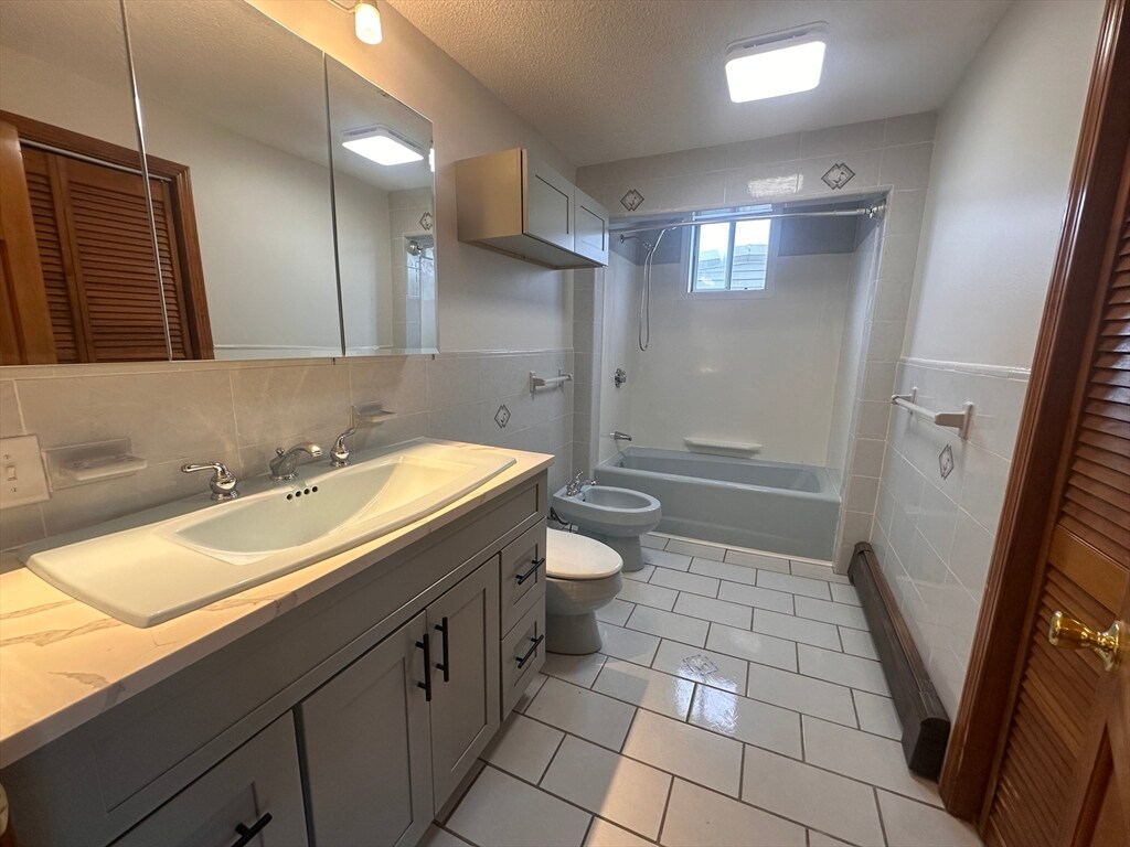 Foto principal - 253 Elm St
