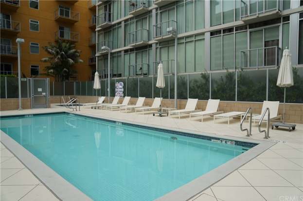 Community pool area - 645 W 9th St