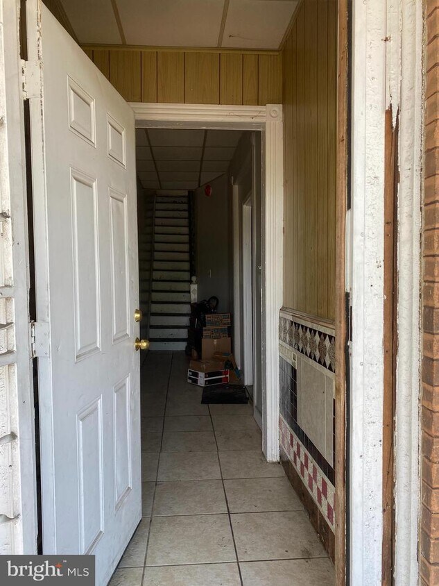 Foto principal - 3026 W Lehigh Ave