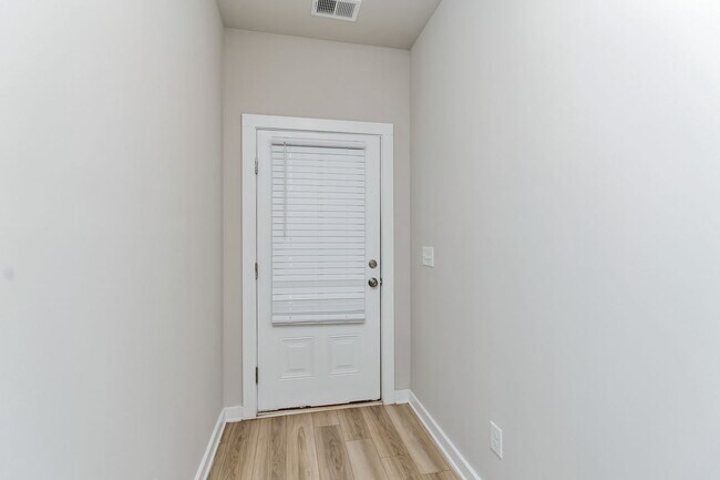 Building Photo - 75 Avalon Wy