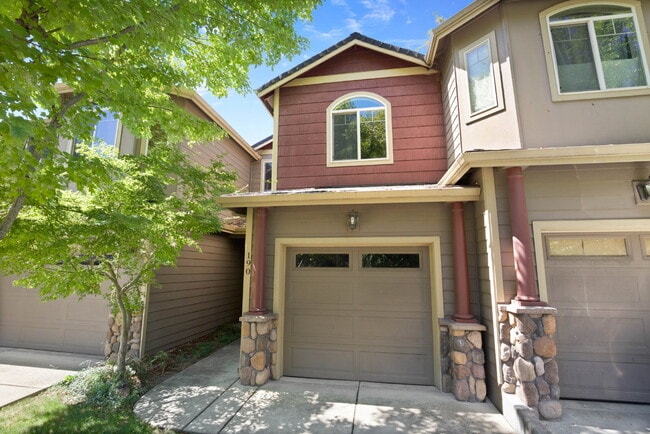 Building Photo - 190 Rivers Edge Dr