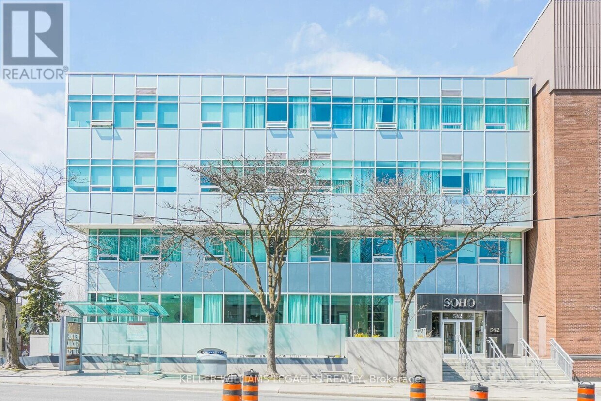 Photo principale - 302-562 EGLINTON Ave