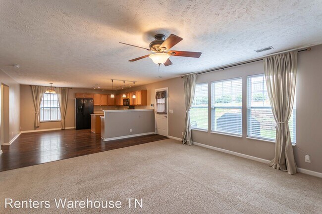 Building Photo - 4 br, 2.5 bath House - 1022 Lexington Farm...
