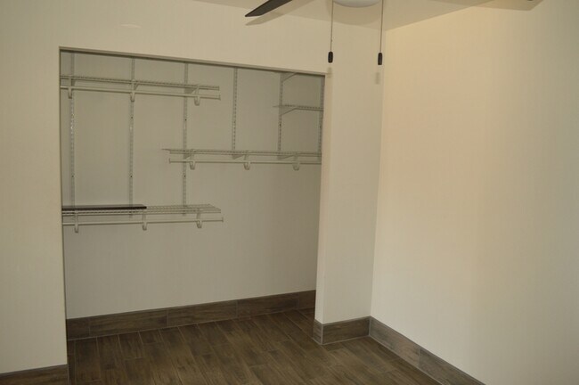 Foto del edificio - 4209 Warda Ave
