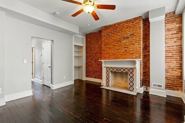 Foto del edificio - 2323 N Calvert St