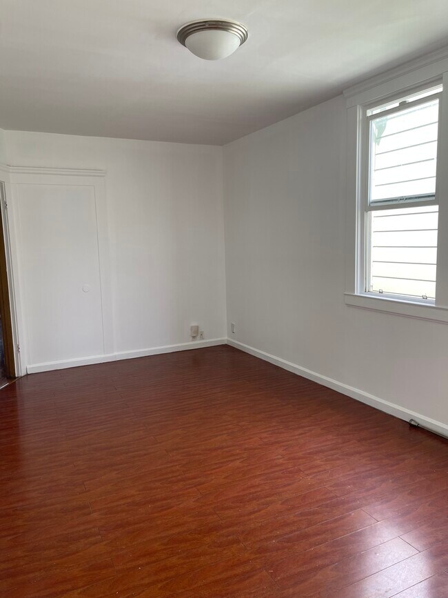 Foto del edificio - 1338 Gilman Ave