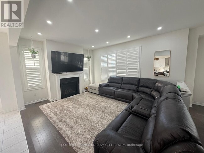 Building Photo - 8 Moriarity Dr