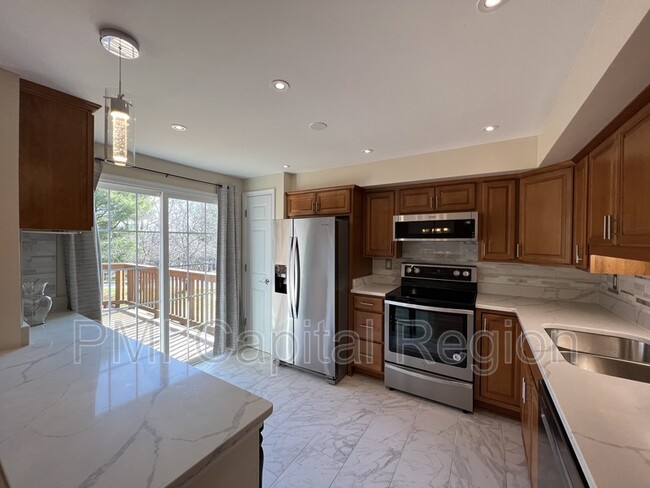 Foto del edificio - 10201 Millstream Dr