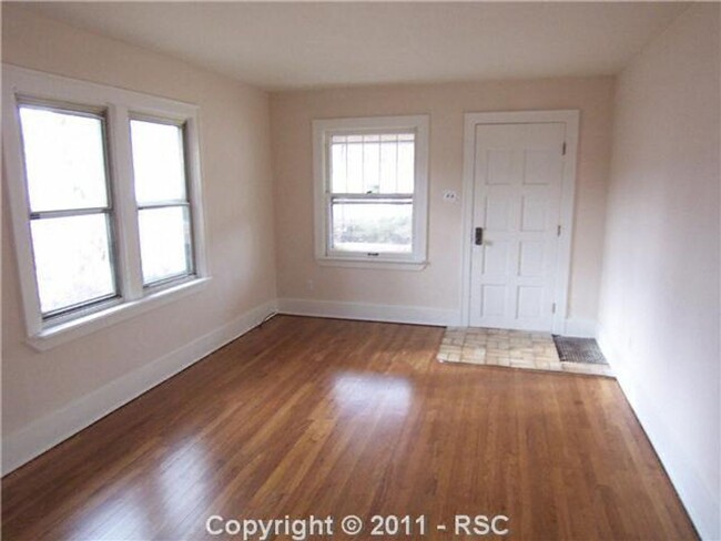 Foto del edificio - Cute 2 bedroom home in Patty Jewett Golf c...