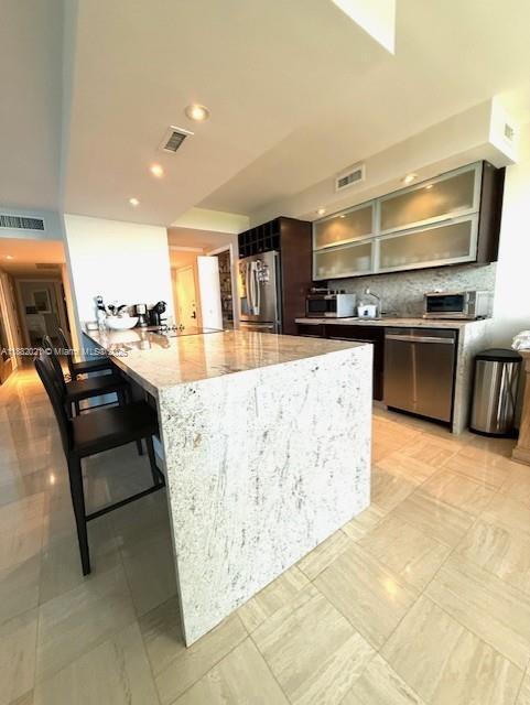 Foto del edificio - 1121 Crandon Blvd