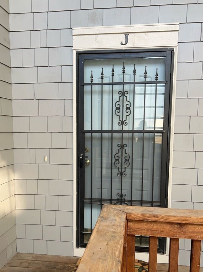 Building Photo - 11905 W 58th Terrace