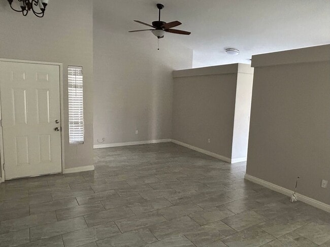 Building Photo - 80265 Moonshadow Dr