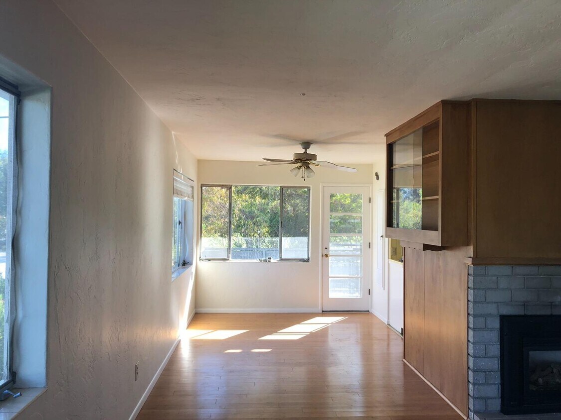 Primary Photo - 2110 Williams St