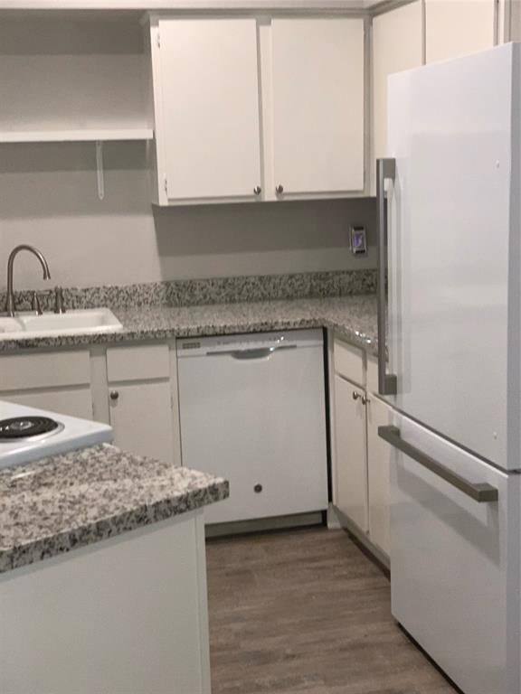 Building Photo - 2021 Spenwick Dr