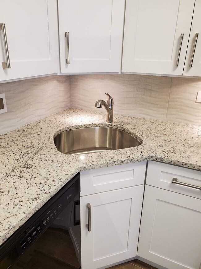 Kitchen - 197 Uteg St