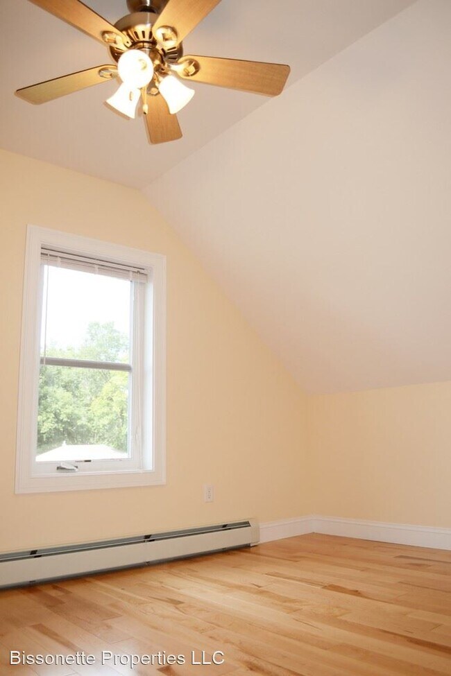 Building Photo - 4 br, 2 bath House - 260 Manhattan Drive
