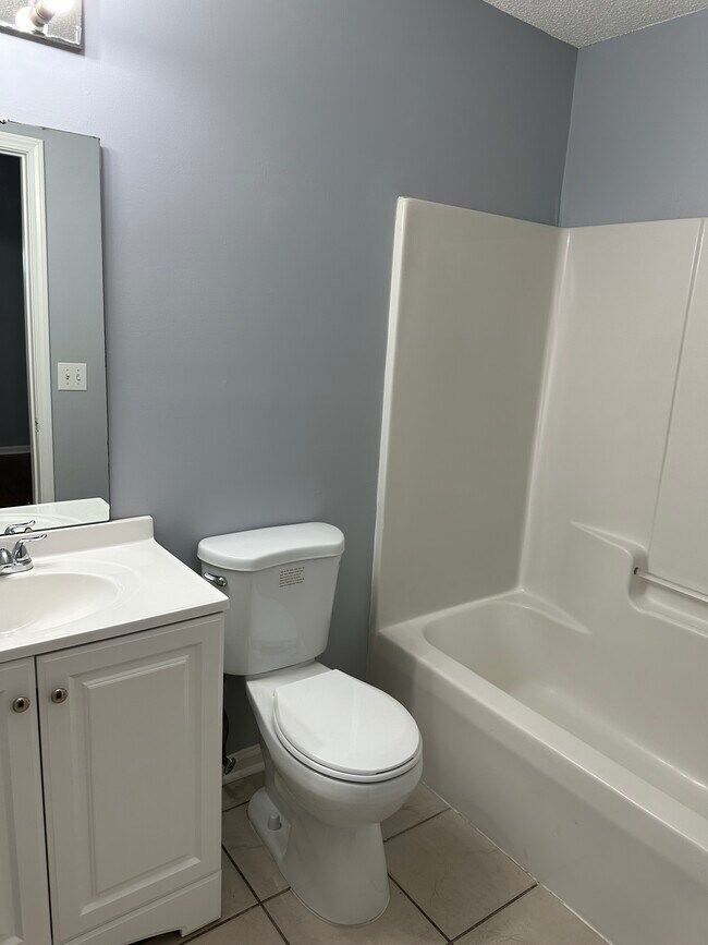 Foto del edificio - 510 Pine Knoll Dr