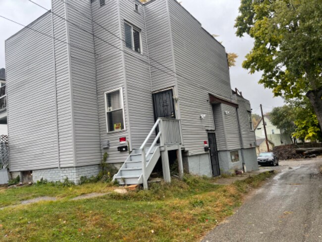 Foto del edificio - 1532 Woodland Ave NW