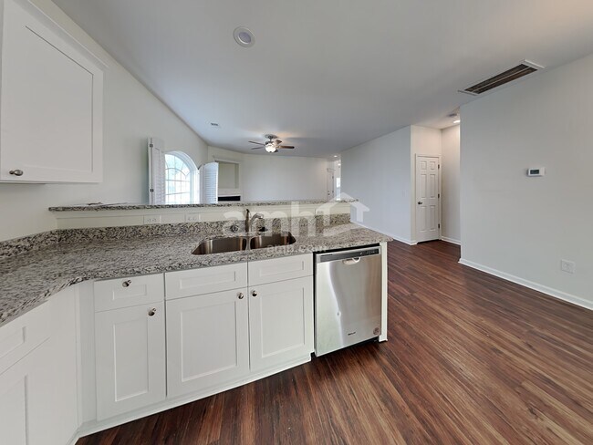 Foto del edificio - 139 Pin Oak Ct