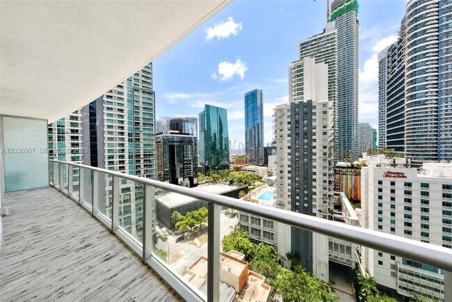 Foto del edificio - 1100 S Miami Ave