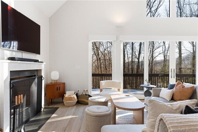 Foto del edificio - 33 Westmount Rd