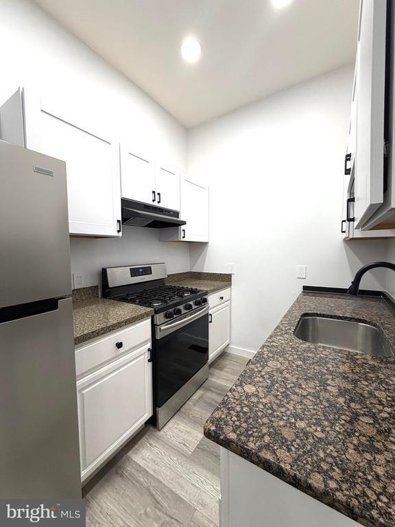 Foto del edificio - 330 N 2nd St