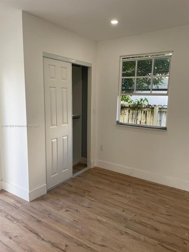 Foto del edificio - 1623 NW 16th Terrace