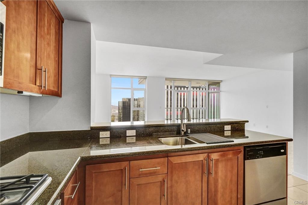 Foto principal - 411 W Seaside Way