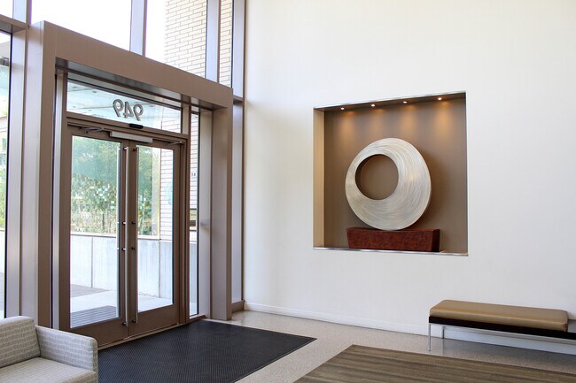 Foto del edificio - 949 NW Overton St
