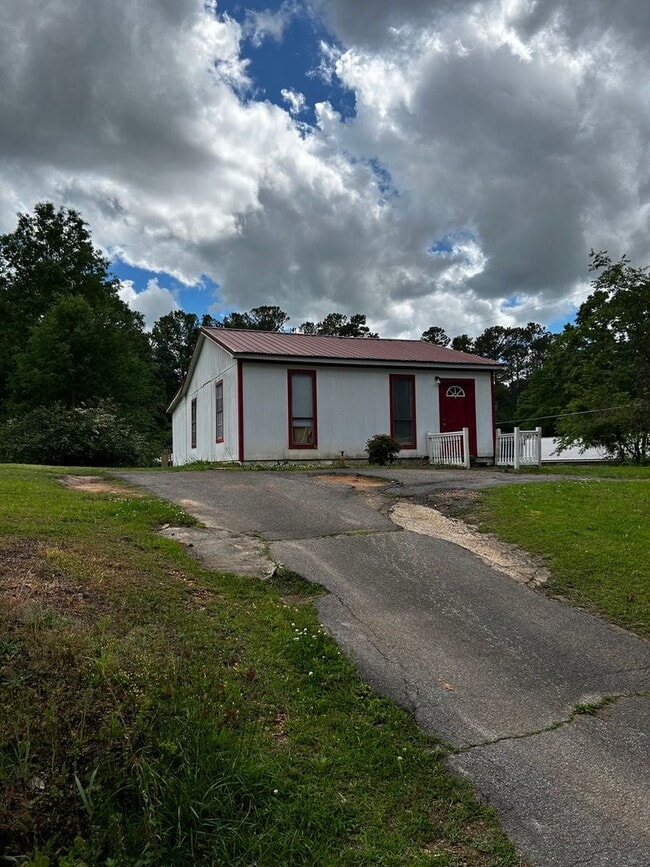 Building Photo - 1005 Ladiga St SE